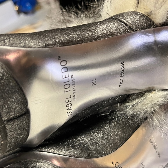 Faux fur boots - Picture 4 of 4